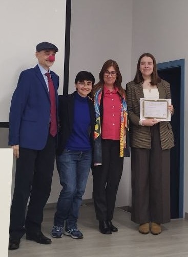 TERCER PREMIO EN LA FINAL DE LA OLIMPIADA AUTONÓMICA DE FILOSOFÍA. MODALIDAD DE FOTOGRAFÍA